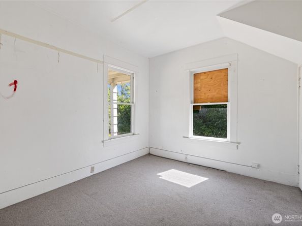 22841 Dockton Road SW, Vashon WA 98070