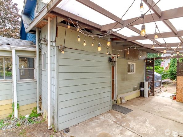 1551 N Callow Avenue, Bremerton WA 98312