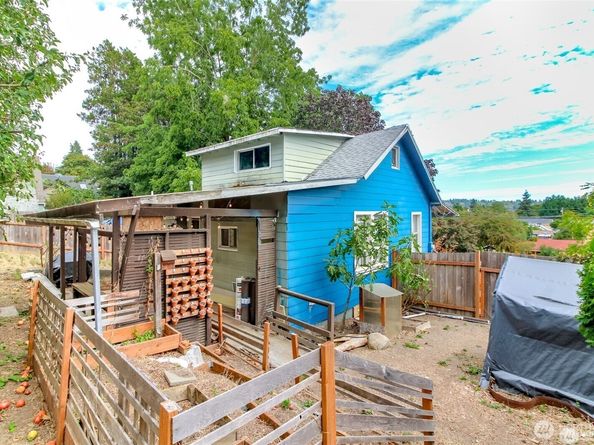 1551 N Callow Avenue, Bremerton WA 98312