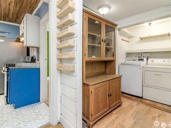 1551 N Callow Avenue, Bremerton WA 98312