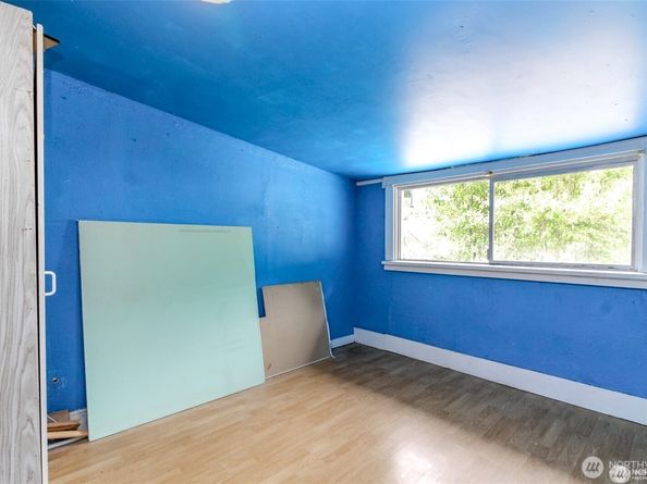 1551 N Callow Avenue, Bremerton WA 98312