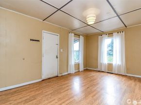 1551 N Callow Avenue, Bremerton WA 98312