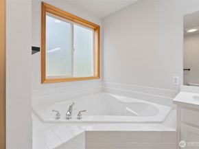 2417 143rd Place SW, Lynnwood WA 98087