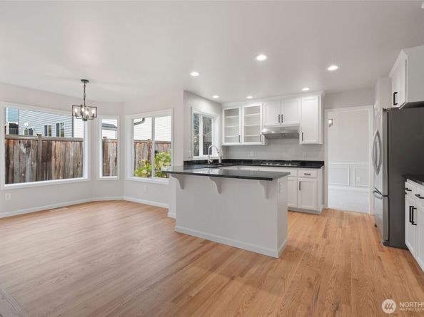 2417 143rd Place SW, Lynnwood WA 98087