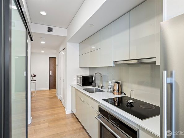 450 S Main Street 1005, Seattle WA 98104