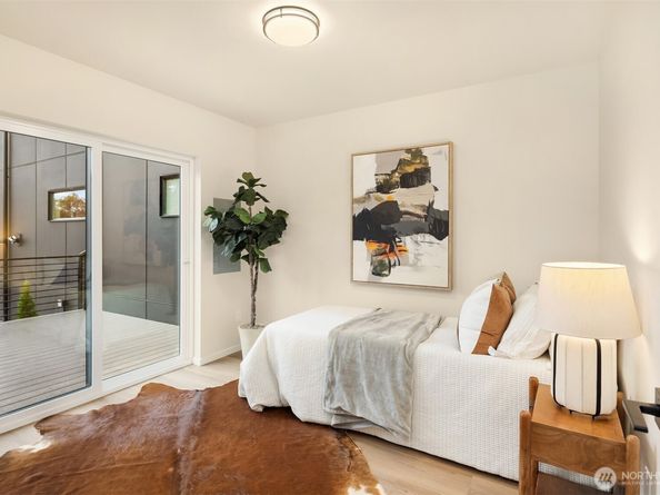 2842 NW 62nd Street, Seattle WA 98107