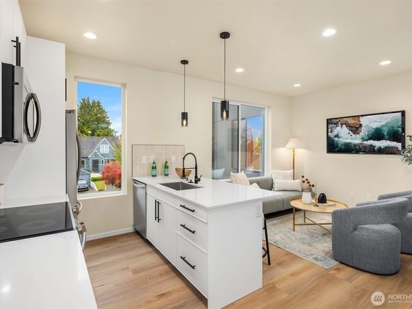 2842 NW 62nd Street, Seattle WA 98107