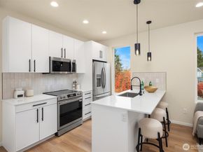 2842 NW 62nd Street, Seattle WA 98107