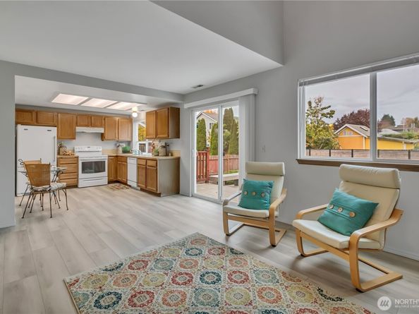 20416 104th Avenue SE, Kent WA 98031