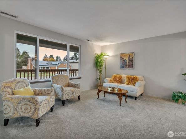 20416 104th Avenue SE, Kent WA 98031