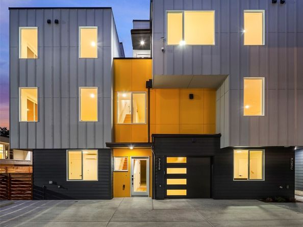 725 18th Avenue C, Seattle WA 98122