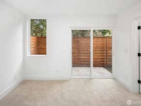 725 18th Avenue C, Seattle WA 98122