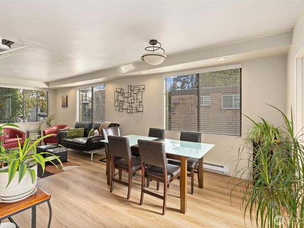 561 Lee Street, Seattle WA 98109