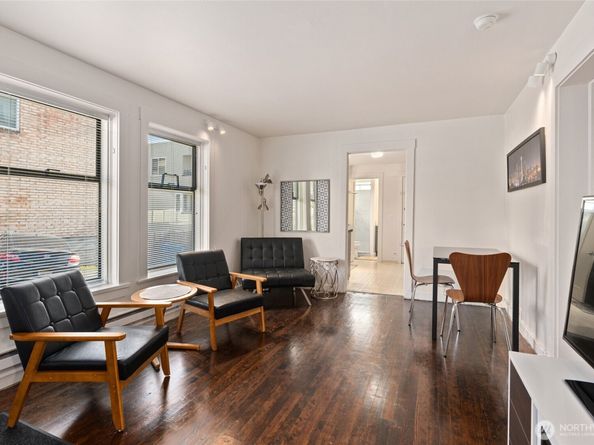 561 Lee Street, Seattle WA 98109