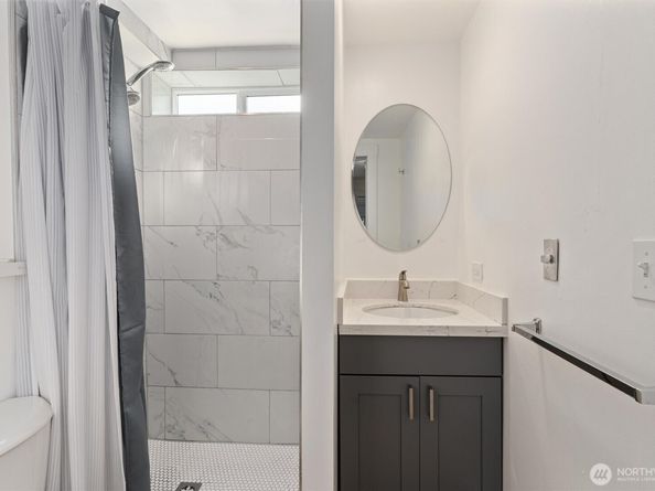 561 Lee Street, Seattle WA 98109