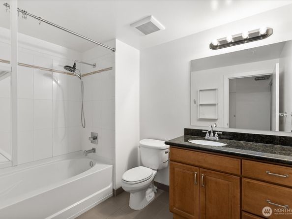 530 Broadway E 406, Seattle WA 98102