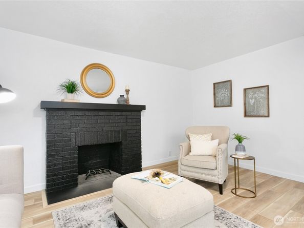 1122 Hewitt Avenue, Bremerton WA 98337