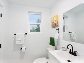 1122 Hewitt Avenue, Bremerton WA 98337