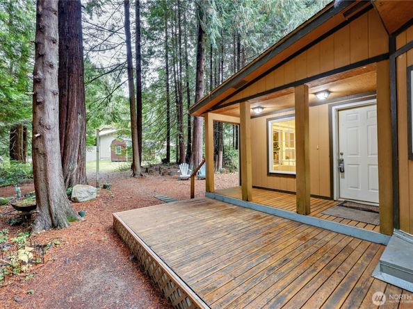 4005 NE Kedros Drive, Poulsbo WA 98370