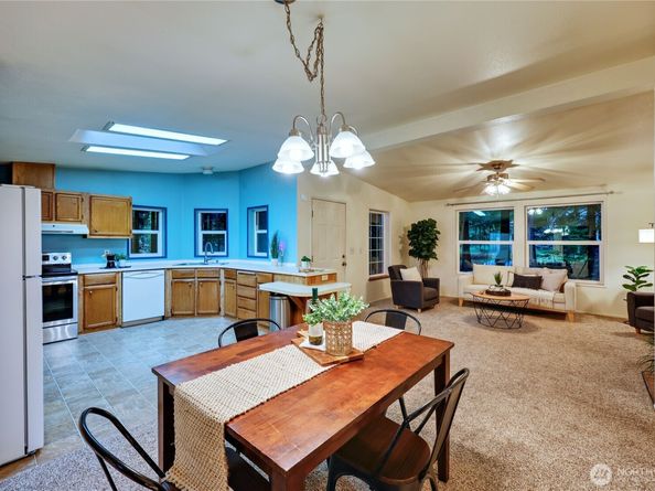 4005 NE Kedros Drive, Poulsbo WA 98370