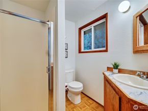 4005 NE Kedros Drive, Poulsbo WA 98370