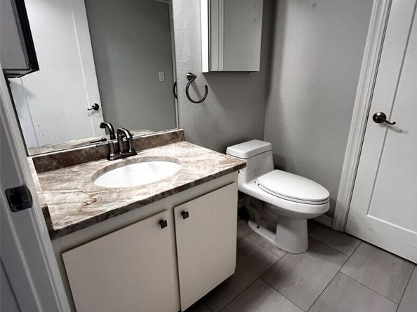 1735 W Sunn Fjord Lane I104, Bremerton WA 98312