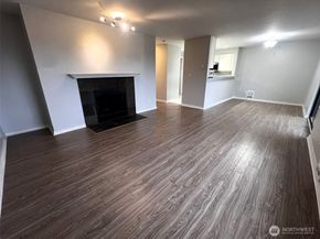 1735 W Sunn Fjord Lane I104, Bremerton WA 98312