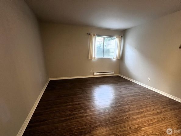 1735 W Sunn Fjord Lane I104, Bremerton WA 98312