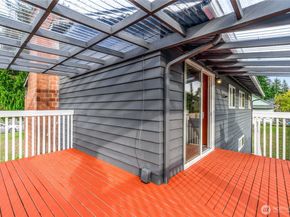 12703 SE 163rd St, Renton WA 98058