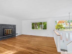 12703 SE 163rd St, Renton WA 98058