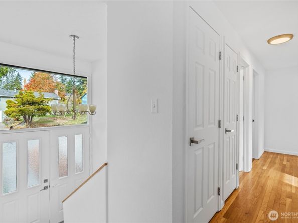 12703 SE 163rd St, Renton WA 98058