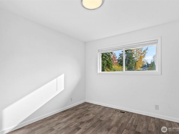 12703 SE 163rd St, Renton WA 98058