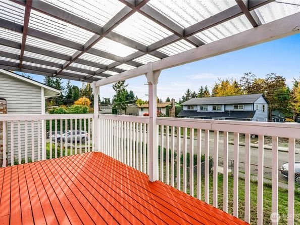 12703 SE 163rd St, Renton WA 98058