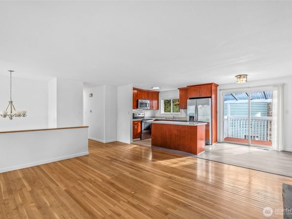 12703 SE 163rd St, Renton WA 98058