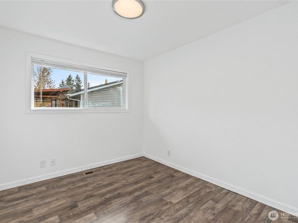 12703 SE 163rd St, Renton WA 98058