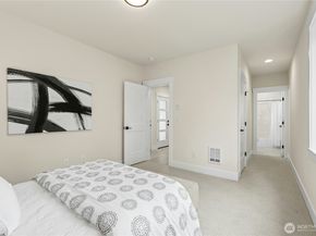 15001 NE 8th Street, Bellevue WA 98007