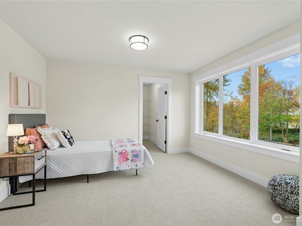 15001 NE 8th Street, Bellevue WA 98007