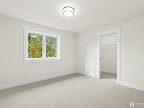 15001 NE 8th Street, Bellevue WA 98007