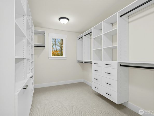 15001 NE 8th Street, Bellevue WA 98007