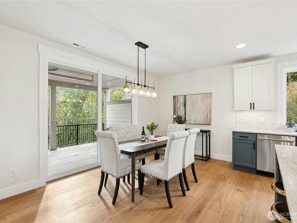 15001 NE 8th Street, Bellevue WA 98007