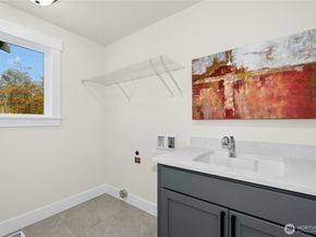 15001 NE 8th Street, Bellevue WA 98007