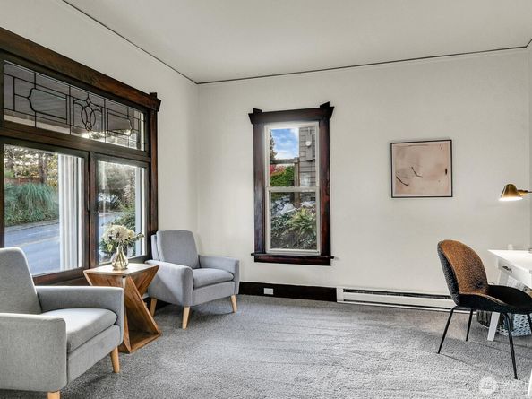 408 NE 50th Street, Seattle WA 98105