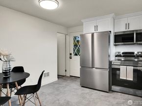 408 NE 50th Street, Seattle WA 98105