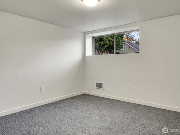 408 NE 50th Street, Seattle WA 98105