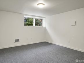 408 NE 50th Street, Seattle WA 98105