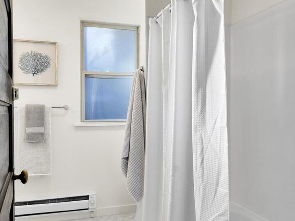 408 NE 50th Street, Seattle WA 98105