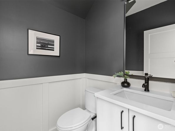 4201 SW Thistle Street, Seattle WA 98136