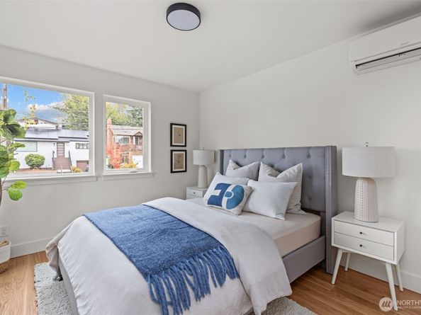 4201 SW Thistle Street, Seattle WA 98136