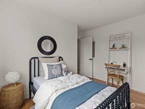 4201 SW Thistle Street, Seattle WA 98136