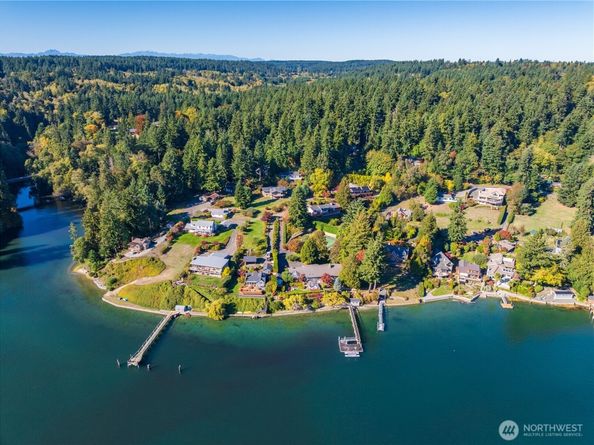 22516 100th Place SW, Vashon WA 98070